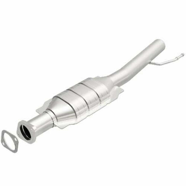 MagnaFlow direct-fit catalytic converter fits 2005-2009 Escape/Trib 2.3 rr OE 2.3 inch inlet/outlet stainless steel CARB compliant OBDII 49662
