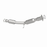 MagnaFlow direct-fit catalytic converter fits 2004-2010 Volvo S40 and 2005-2010 Volvo V50. Avoid potential exhaust leaks by using the included gaskets to get a proper seal and 2005