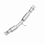 MagnaFlow direct-fit catalytic converter fits 2004-2010 Volvo S40 and 2005-2010 Volvo V50. Avoid potential exhaust leaks by using the included gaskets to get a proper seal and 2005