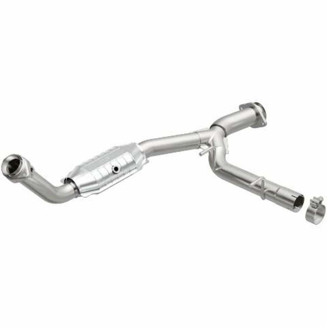 MagnaFlow direct-fit catalytic converter fits 2005-2006 Ford Expedition 5.4L and 05 Expedition passenger side 5.4L passenger side stainless steel CARB compliant OBDII 49411
