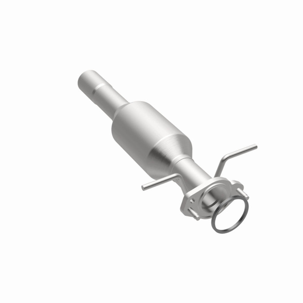 MagnaFlow direct-fit catalytic converter fits 06 Ford Focus ZX3 2.0/2.3L 2 inch inlet/outlet stainless steel CARB compliant OBDII 49196