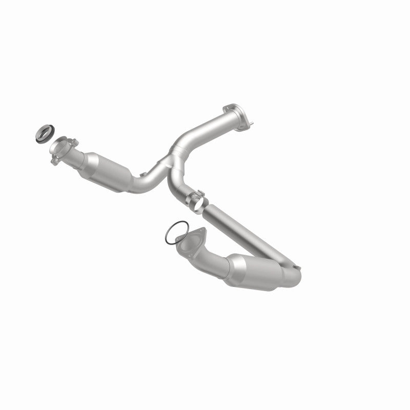 MagnaFlow direct-fit catalytic converter for 2007-2009 Chevy Silverado 1500 stainless steel CARB compliant 5451194