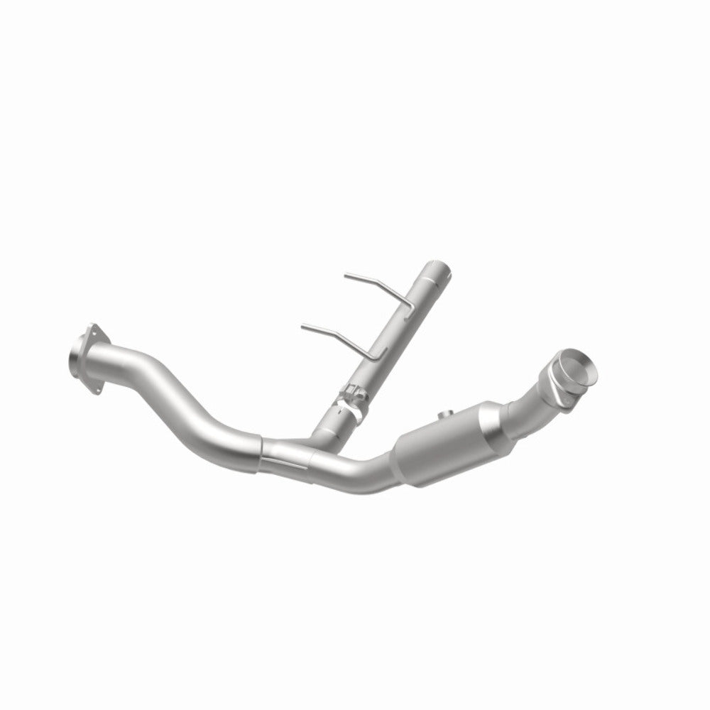 MagnaFlow direct-fit catalytic converter fits 2007-2008 Ford Expedition and Lincoln Navigator. Hardware is included to eliminate the hassle of working with corroded factory parts. 