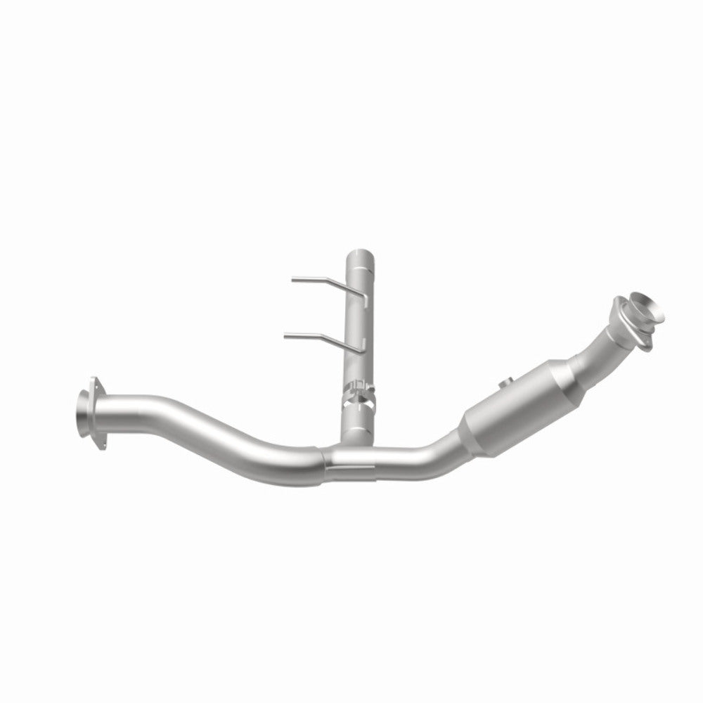 MagnaFlow direct-fit catalytic converter fits 2007-2008 Ford Expedition and Lincoln Navigator. Hardware is included to eliminate the hassle of working with corroded factory parts. 