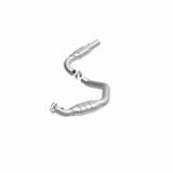 MagnaFlow direct-fit catalytic converter fits 2006-2010 Chevrolet Express 3500, 2006-2009 Chevrolet Express 2500, and additional vehicles and 2007-2008 Express 2500 4.8L driver sid