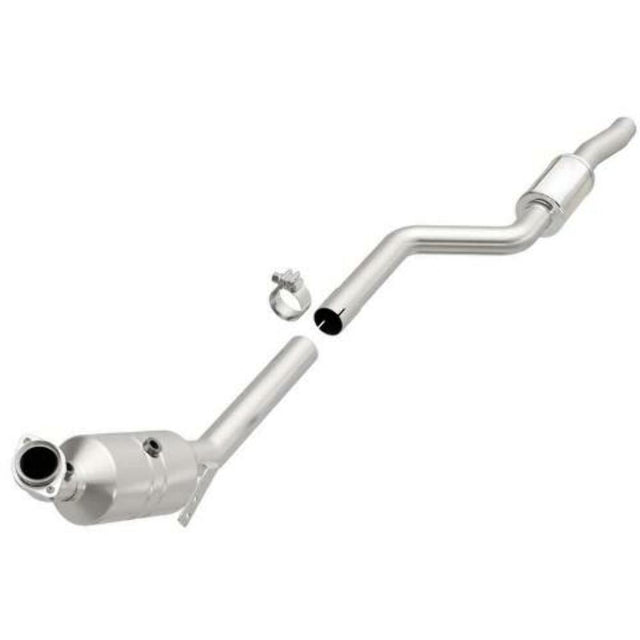 MagnaFlow direct-fit catalytic converter fits 2008-2010 Mercedes-Benz C300, 2010-2011 Mercedes-Benz E350, and more, this and 2008-2010 C300 3.0L passenger side 3.0L passenger side 