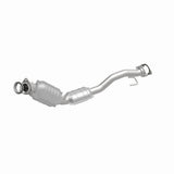 MagnaFlow direct-fit catalytic converter fits 2008-2009 Chevrolet Trailblazer, GMC Envoy, and additional vehicles. Avoid potential exhaust leaks by using the included gaskets to ge
