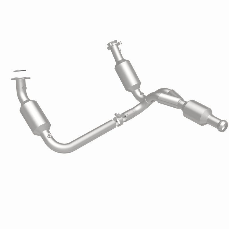 MagnaFlow direct-fit catalytic converter for 2009-2013 Chevy Silverado 1500 stainless steel CARB compliant 5582578
