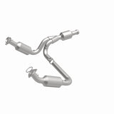 MagnaFlow direct-fit catalytic converter for 2009-2013 Chevy Silverado 1500 stainless steel CARB compliant 5582578