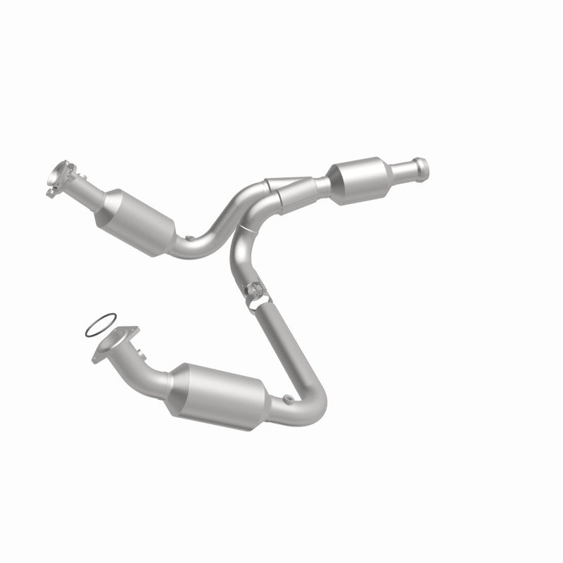 MagnaFlow direct-fit catalytic converter for 2009-2013 Chevy Silverado 1500 stainless steel CARB compliant 5582578