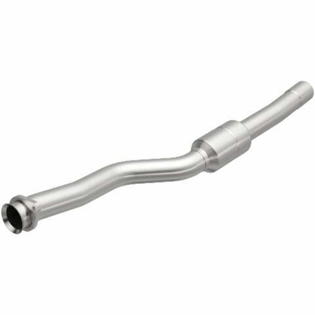 MagnaFlow direct-fit catalytic converter fits 09 CTS-V 6.2L S/C passenger side 6.2L passenger side stainless steel CARB compliant OBDII 49173