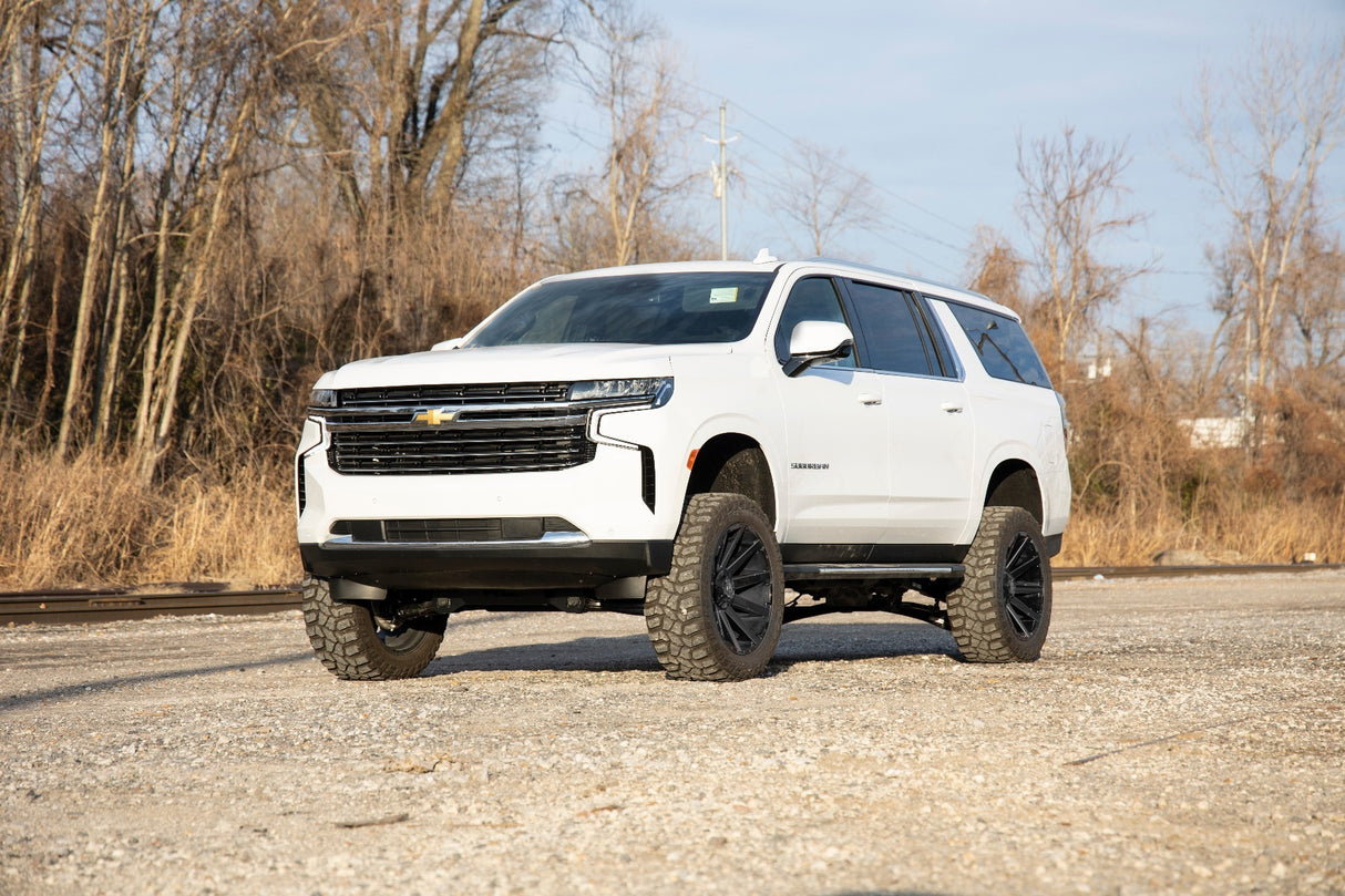 Rough Country 6 Inch Lift Kit - M1 Struts - Chevy/GMC SUV 1500 4WD (2021-2024) - 10940