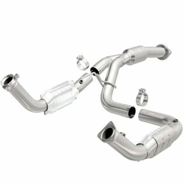 MagnaFlow direct-fit catalytic converter fits 2011-2013 Chev Silverado 2500 HD 6.0L for Silverado 2500 6.0L CARB compliant 51812
