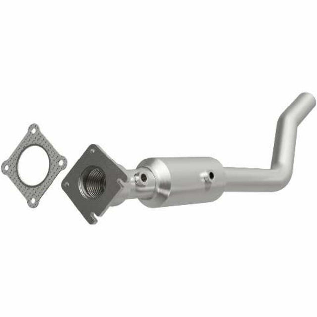 MagnaFlow direct-fit catalytic converter for 2011-2014 Chrysler stainless steel CARB compliant