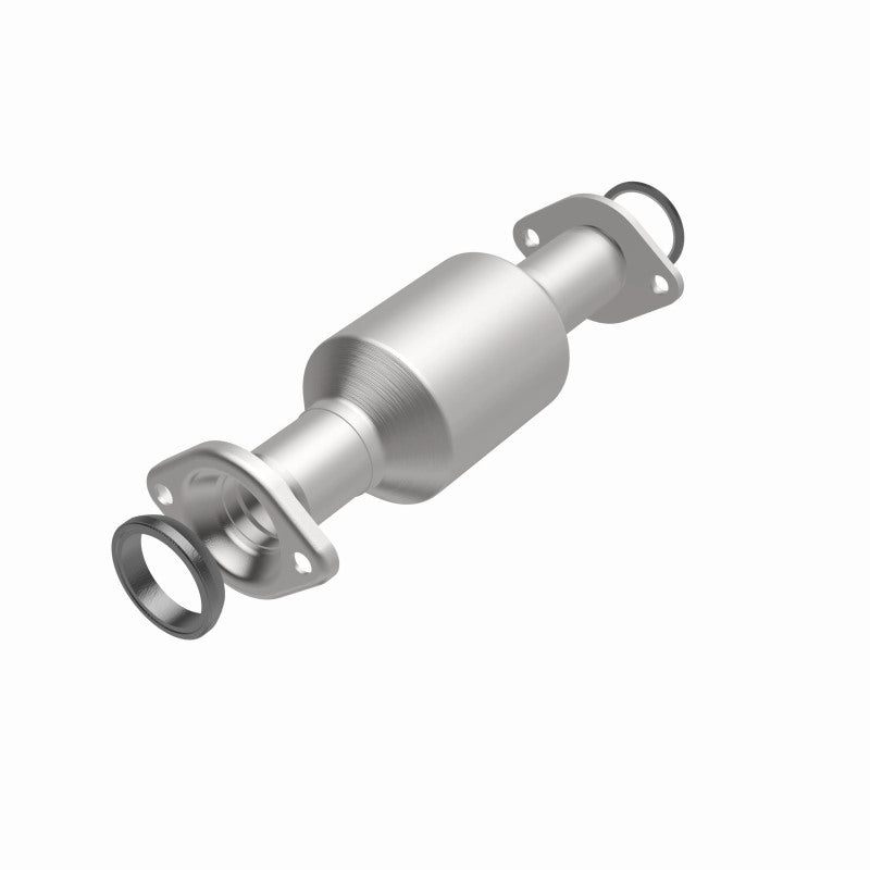MagnaFlow direct-fit catalytic converter fits 2011-2015 Sienna 3.5 3.5 inch inlet/outlet stainless steel CARB compliant 52546