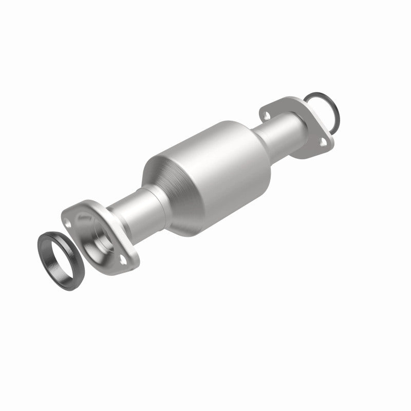 MagnaFlow direct-fit catalytic converter fits 2011-2015 Sienna 3.5 3.5 inch inlet/outlet stainless steel CARB compliant 52546