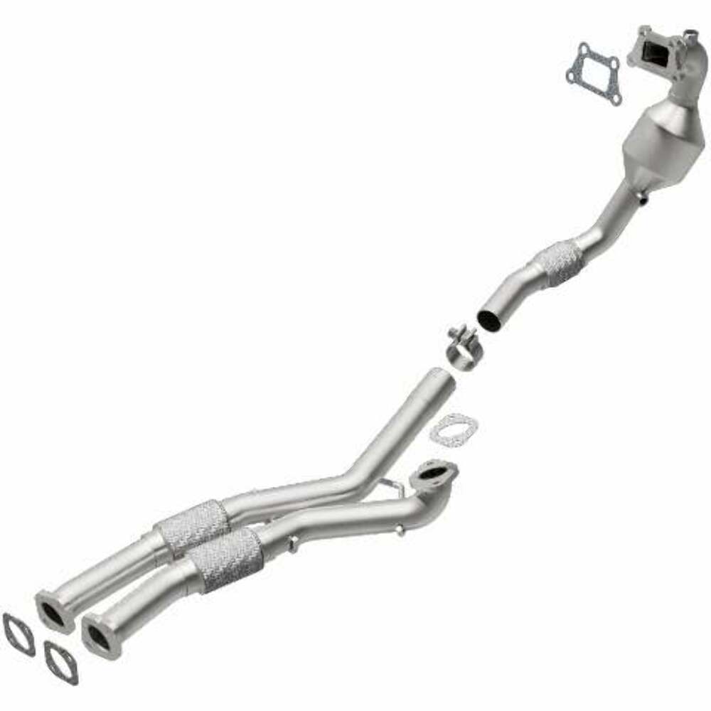 MagnaFlow direct-fit catalytic converter fits 2012-2015 SRX 3.6 3.6 inch inlet/outlet stainless steel CARB compliant 52647