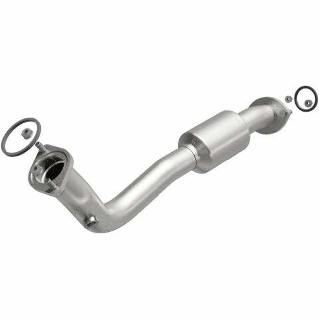 MagnaFlow direct-fit catalytic converter fits 2013-2015 RAV4 2.5 2.5 inch inlet/outlet stainless steel CARB compliant OBDII 52543