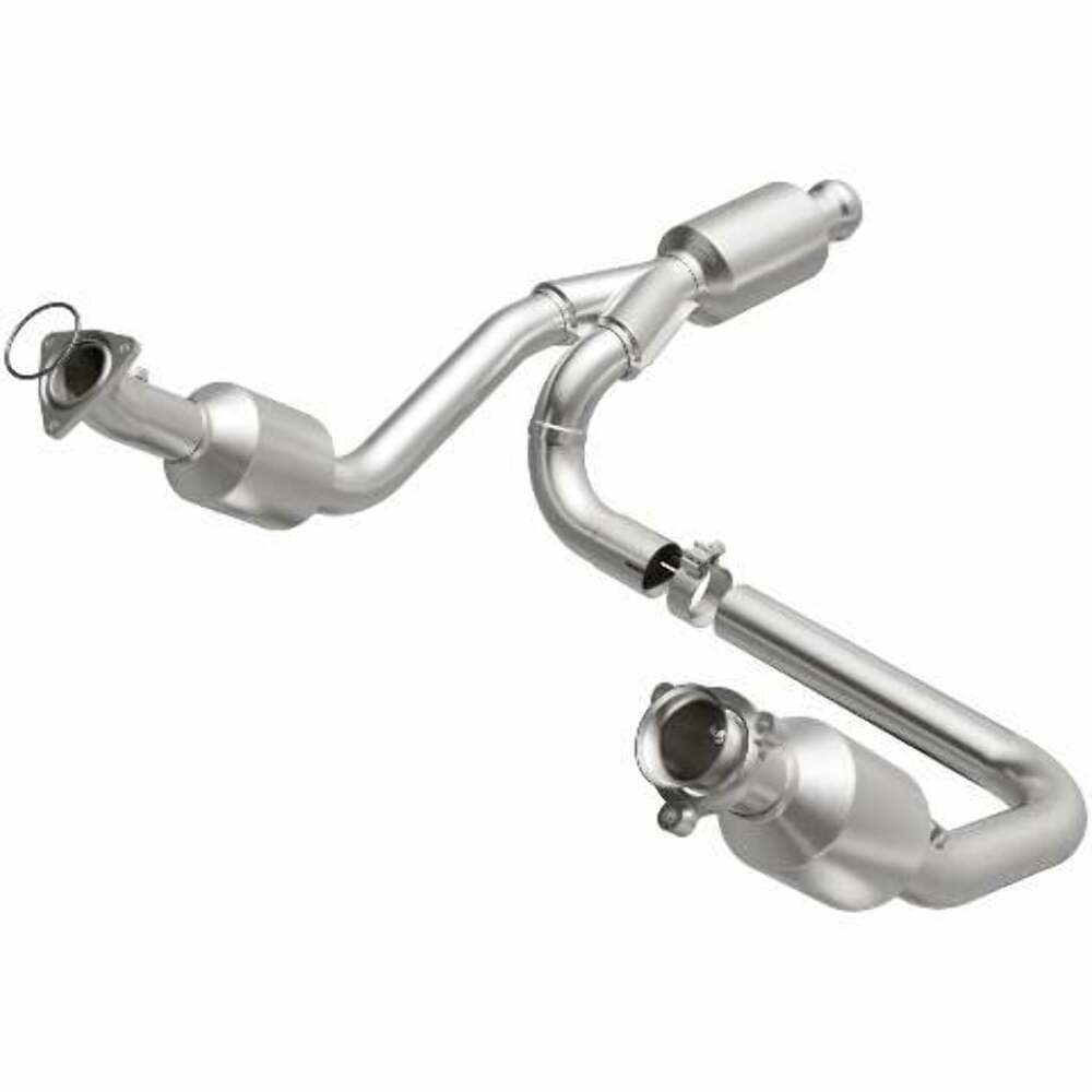 MagnaFlow direct-fit catalytic converter for 2014-2016 Chevy Silverado 1500 stainless steel CARB compliant 5582642