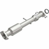 MagnaFlow direct-fit catalytic converter fits 2014-2015 Toyota Highlander 3.5 Undby 3.5 inch inlet/outlet stainless steel CARB compliant 52534