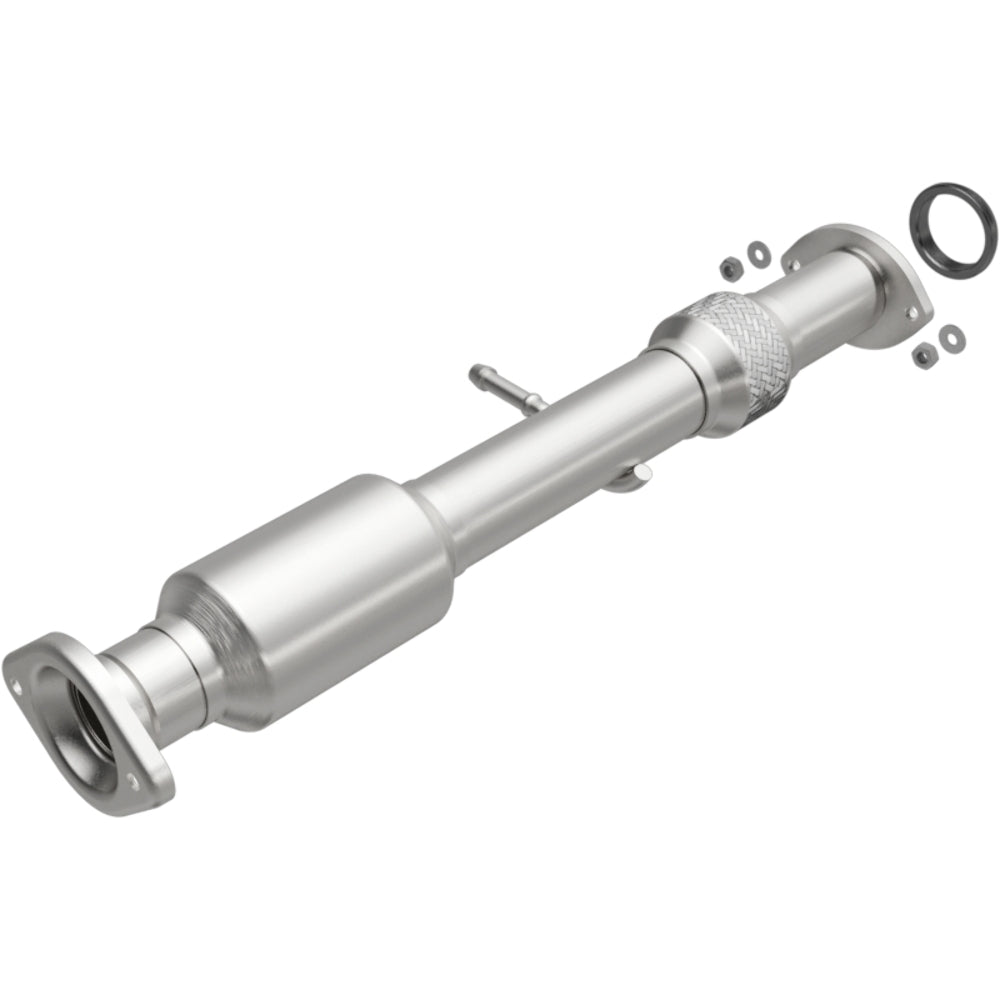 MagnaFlow direct-fit catalytic converter fits 2014-2015 Toyota Highlander 3.5 Undby 3.5 inch inlet/outlet stainless steel CARB compliant 52534