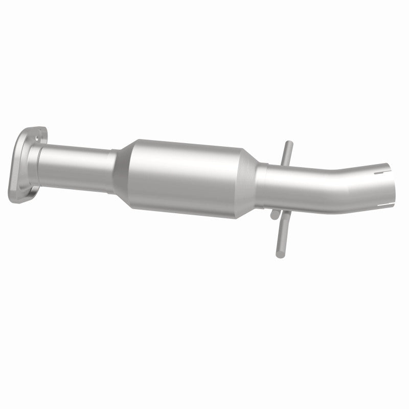 MagnaFlow direct-fit catalytic converter fits 2014-2015 Toyota Highlander 3.5 Undby 3.5 inch inlet/outlet stainless steel CARB compliant 52536