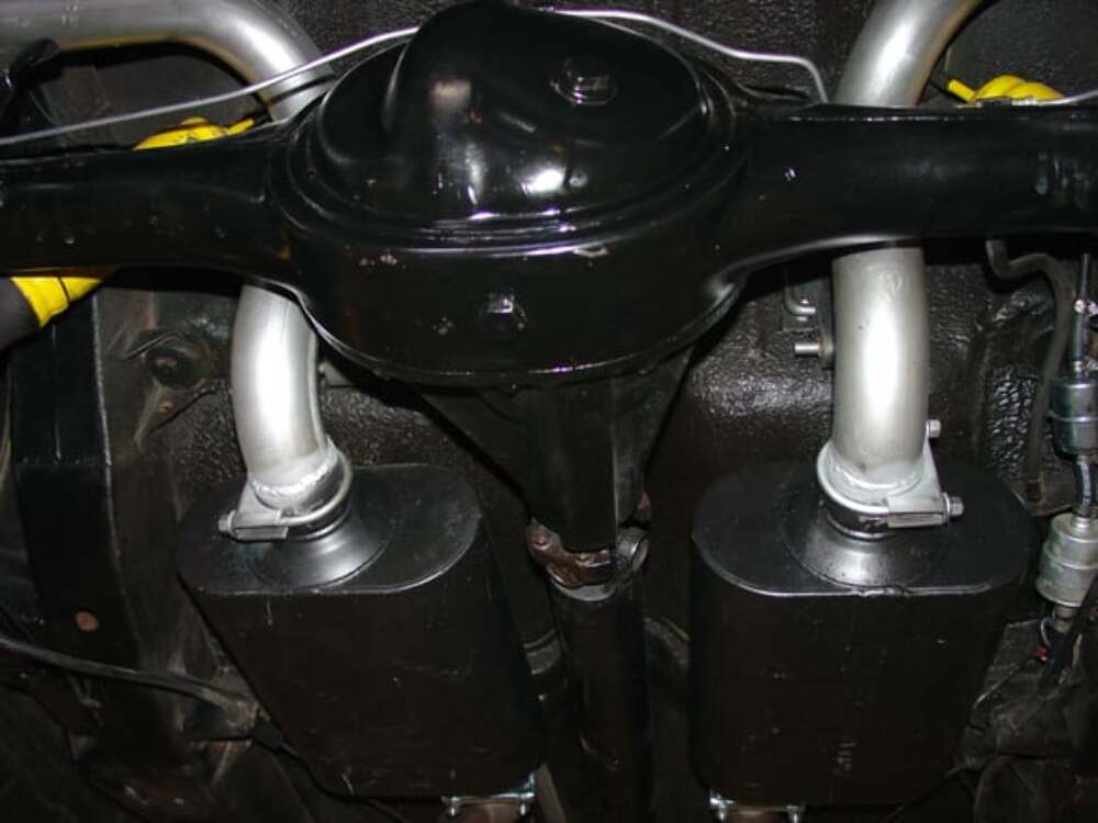 t 1955-1957 Chevrolet Bel Air Crossmember-back Exhaust System Flowmaster American Thunder 817174 Flowmaster