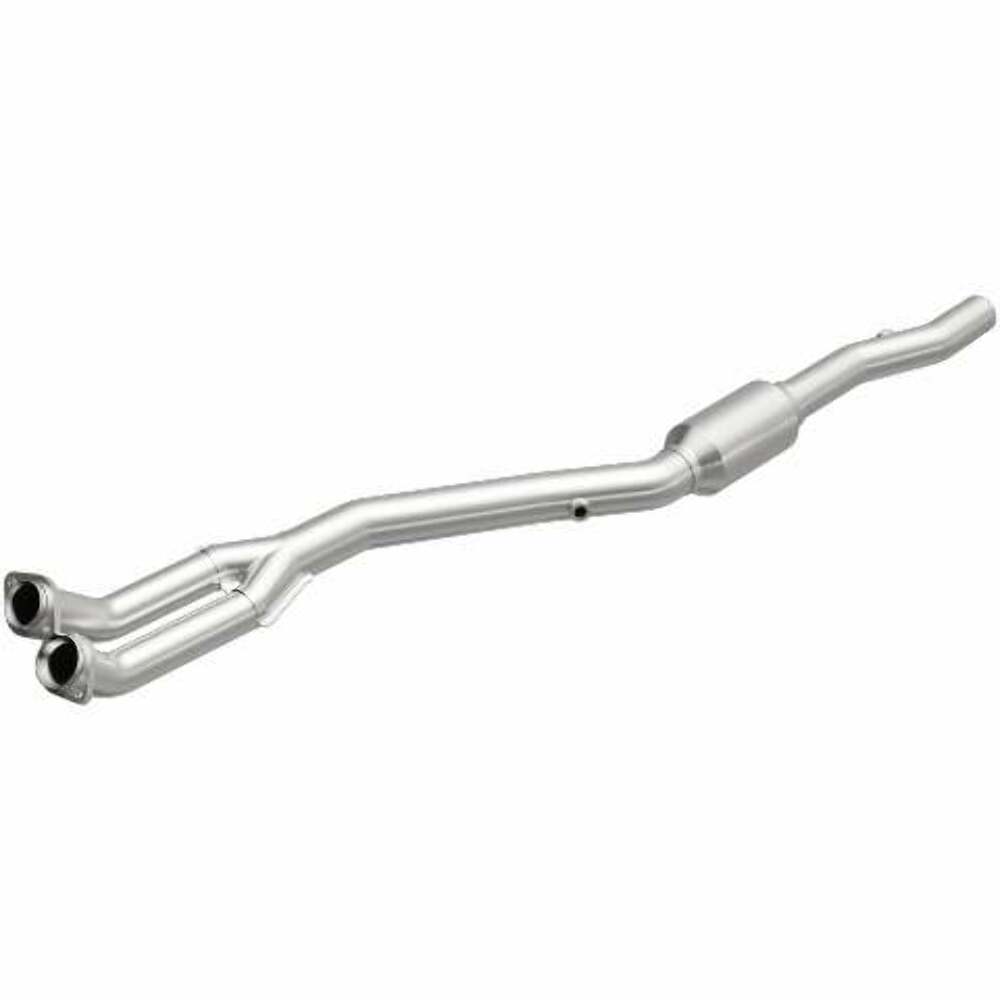 MagnaFlow direct-fit catalytic converter for 1996-1997 BMW 4.4L stainless steel CARB compliant 4481687