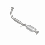MagnaFlow direct-fit catalytic converter fits 1996-1997 Saturn SL2, Saturn SC2, and additional vehicles. Avoid potential exhaust leaks by using the included gaskets to get a proper