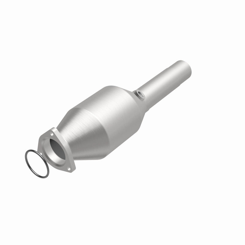 MagnaFlow direct-fit catalytic converter for 1996-1998 VW Golf 2.8L stainless steel CARB compliant 4481957