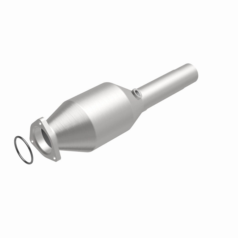 MagnaFlow direct-fit catalytic converter for 1996-1998 VW Golf 2.8L stainless steel CARB compliant 4481957