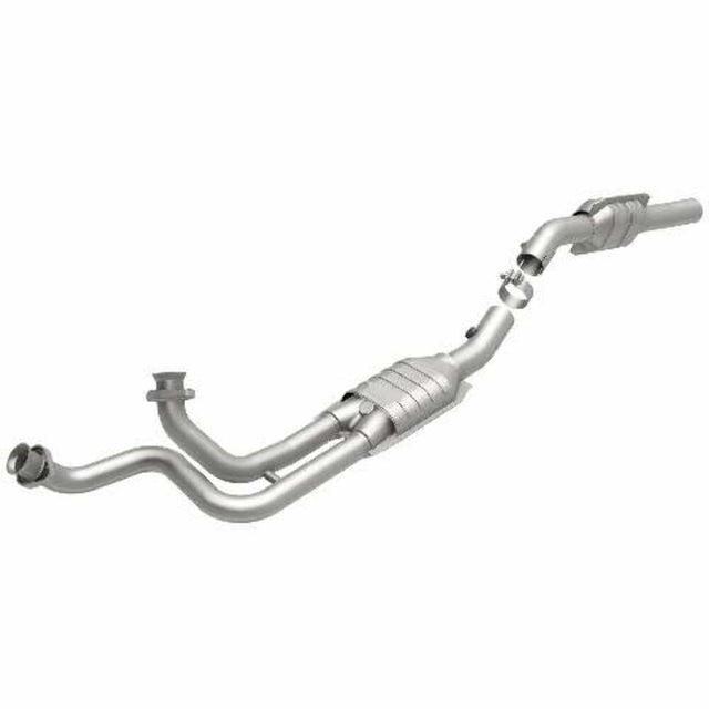 MagnaFlow direct-fit catalytic converter fits 1996 Ford E-150 Econoline 4.9L and 1996 Ford E-350 Econoline 4.9L stainless steel CARB compliant 447254
