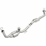 MagnaFlow direct-fit catalytic converter fits 1998-1900 Sienna V6 3 stainless steel CARB compliant 52457