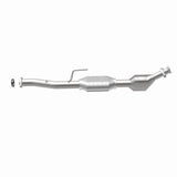 MagnaFlow direct-fit catalytic converter for 1998-2000 Ford 2.5 inch inlet/outlet stainless steel CARB compliant 441117