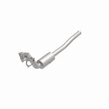 MagnaFlow direct-fit catalytic converter fits 2000 Volvo S70, 2000 Volvo V70, and additional vehicles. Avoid potential exhaust leaks by using the included gaskets to get a proper s
