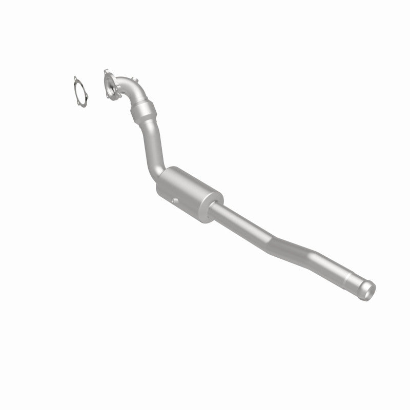 MagnaFlow direct-fit catalytic converter fits 2000 Volvo S70, 2000 Volvo V70, and additional vehicles. Avoid potential exhaust leaks by using the included gaskets to get a proper s