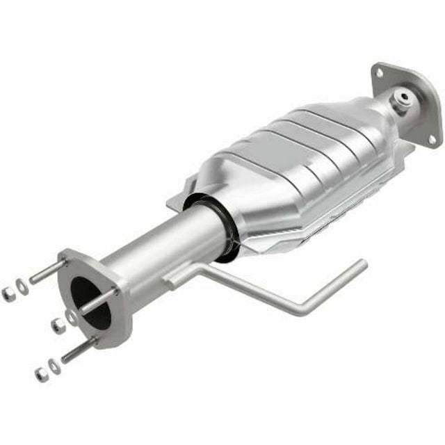 MagnaFlow direct-fit catalytic converter for 2000-2003 Jeep Wrangler stainless steel CARB compliant 49038