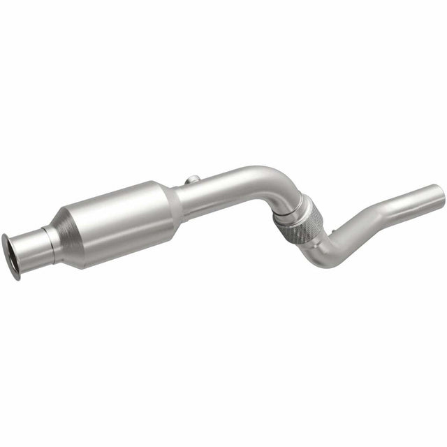 MagnaFlow direct-fit catalytic converter for 2000-2004 Chrysler 3.5L stainless steel CARB compliant 4481760