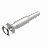 MagnaFlow direct-fit catalytic converter fits 2000-2002 2000 Buick LeSabre, Buick Park Avenue, and additional vehicles. Avoid potential exhaust leaks by using the included gaskets 