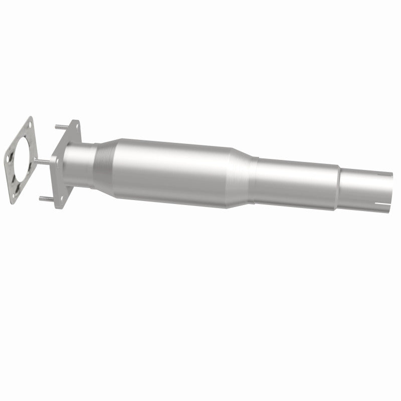 MagnaFlow direct-fit catalytic converter fits 2000-2002 2000 Buick LeSabre, Buick Park Avenue, and additional vehicles. Avoid potential exhaust leaks by using the included gaskets 