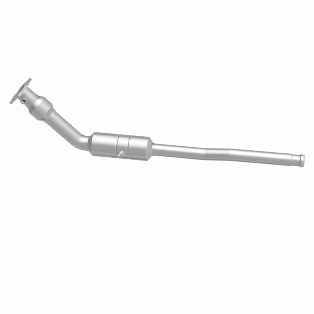MagnaFlow direct-fit catalytic converter fits 2000 Volvo S70 and 2000 Volvo V70 and 2000 Volvo S70 2.4L stainless steel CARB compliant 4481299