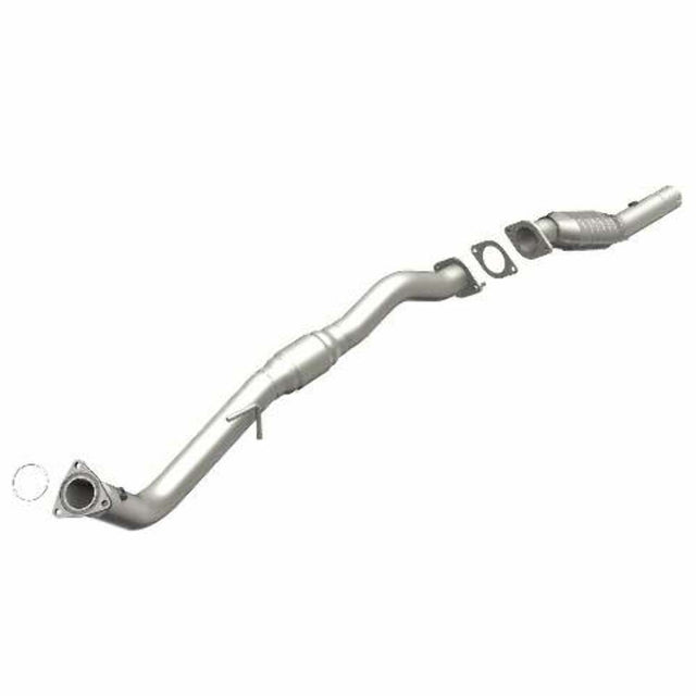 MagnaFlow direct-fit catalytic converter for 2001-2006 Chevy Silverado 1500 passenger side stainless steel CARB compliant 49668
