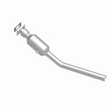 MagnaFlow direct-fit catalytic converter fits 2001 Dodge Stratus and 2001 Chrysler Sebring. Avoid potential exhaust leaks by using the included gaskets to get a proper seal and 200