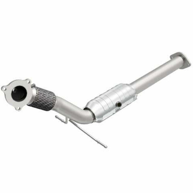 MagnaFlow direct-fit catalytic converter fits 2001 Volvo V70 X/C 2.4L stainless steel CARB compliant OBDII 51451