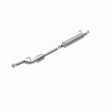 MagnaFlow direct-fit catalytic converter fits 2003-2006 Dodge Sprinter 2500, Freightliner Sprinter 2500, and additional vehicles. Hardware is included to eliminate the hassle of wo