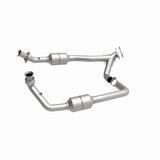 MagnaFlow direct-fit catalytic converter fits 2002 Ford E-350 Super Duty, 2002 Ford E-250 Econoline, and additional vehicles and 2002 Ford E-150 Ecoline Compliant stainless steel C