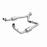 MagnaFlow direct-fit catalytic converter fits 2002 Ford E-350 Super Duty, 2002 Ford E-250 Econoline, and additional vehicles and 2002 Ford E-150 Ecoline Compliant stainless steel C