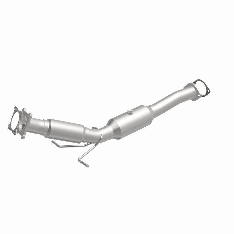 MagnaFlow direct-fit catalytic converter fits 2004-2005 Volvo S60 and 2004-2007 Volvo V70. Avoid potential exhaust leaks by using the included gaskets to get a proper seal and 2004