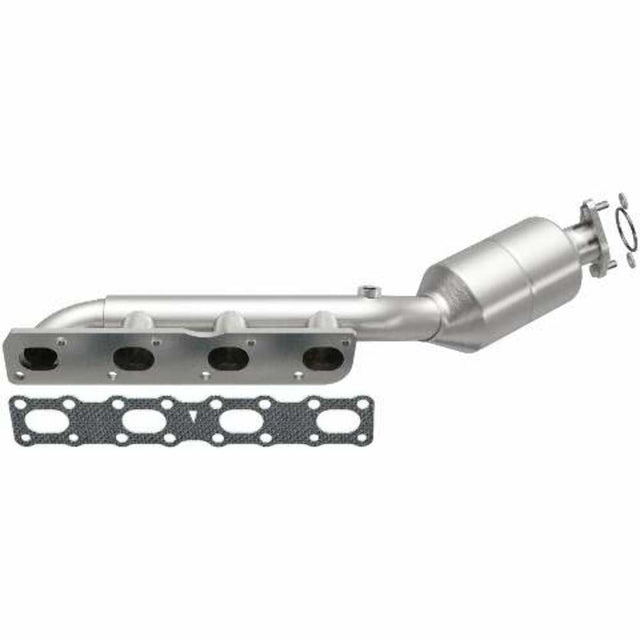 t 2004-2006 Nissan Titan 5.6L Direct-Fit Catalytic Converter 4451501 Magnaflow MagnaFlow Exhaust Products