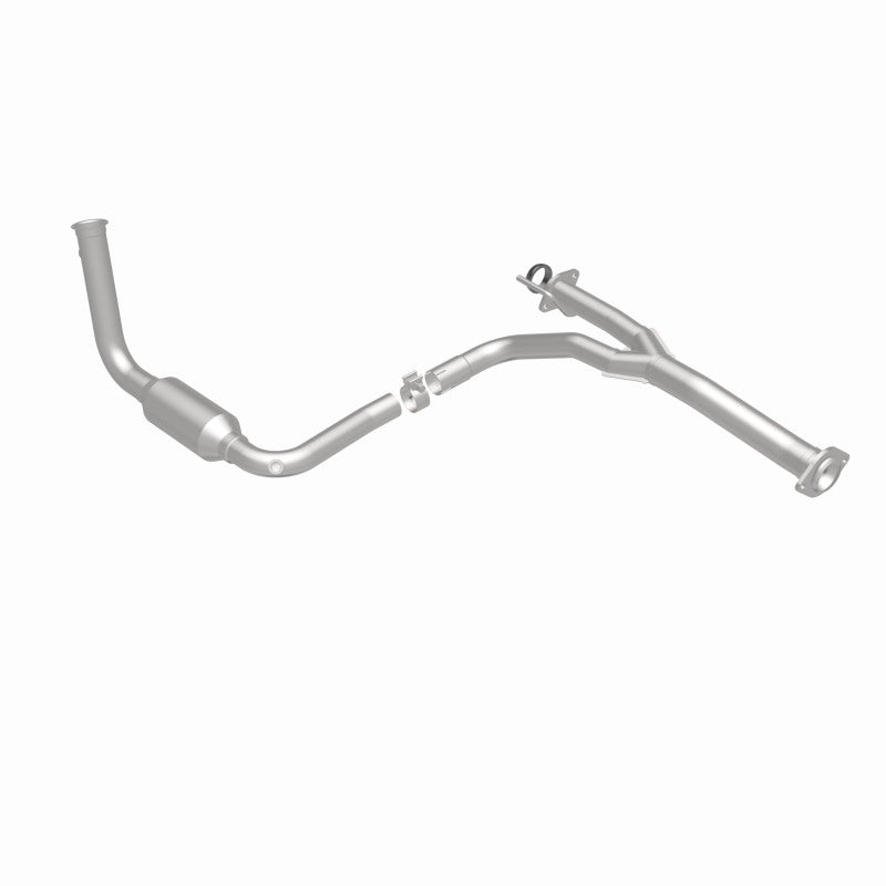 MagnaFlow direct-fit catalytic converter fits 2004 Jeep Liberty 3.7L stainless steel CARB compliant 4551582
